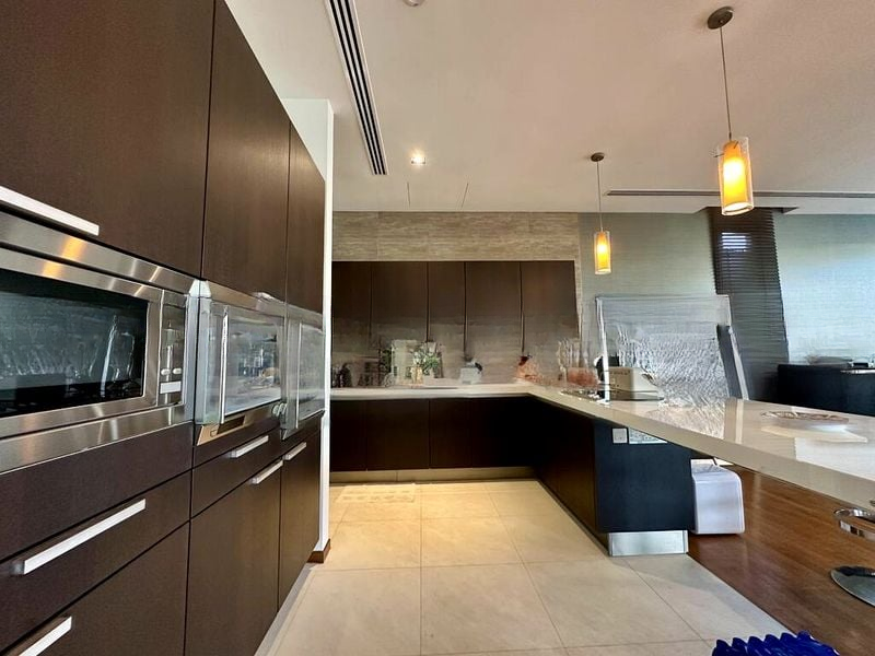 THE REEF AT KING'S DOCK 7