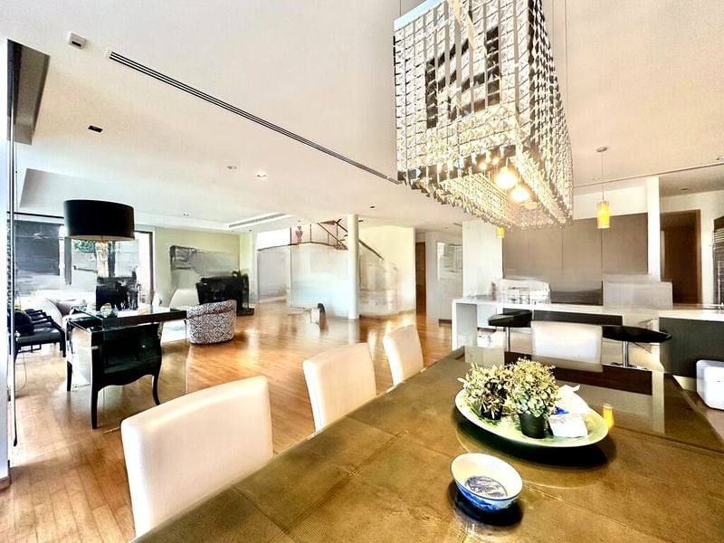 THE REEF AT KING'S DOCK 2