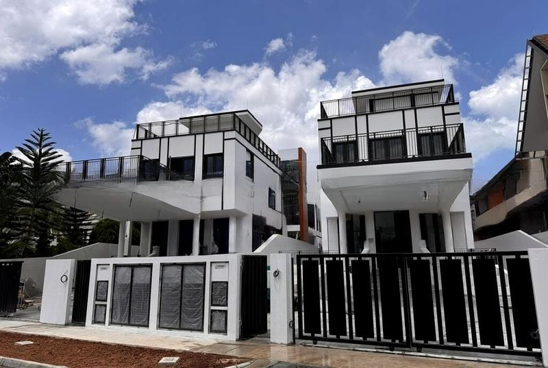 MEYERHOUSE 1