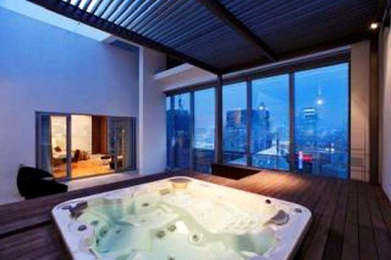 MARINA BAY RESIDENCES 10