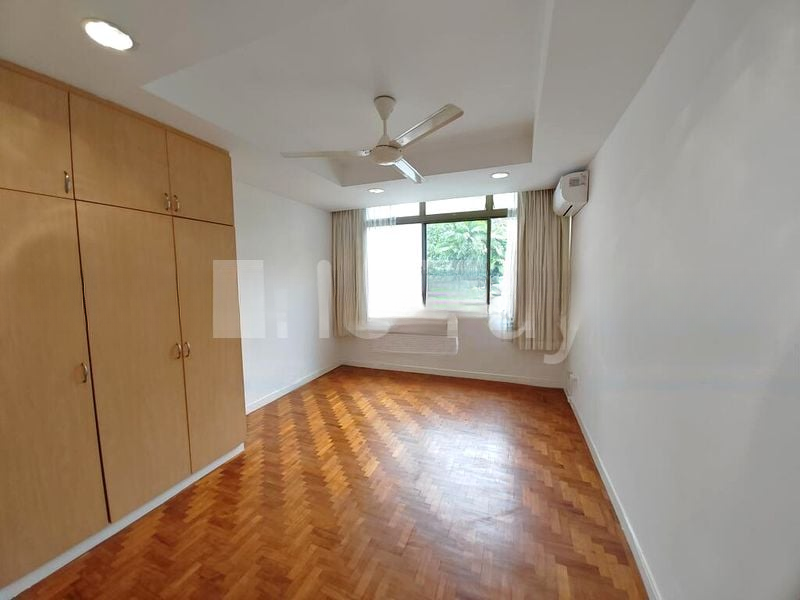 TANGLIN HILL CONDOMINIUM 10