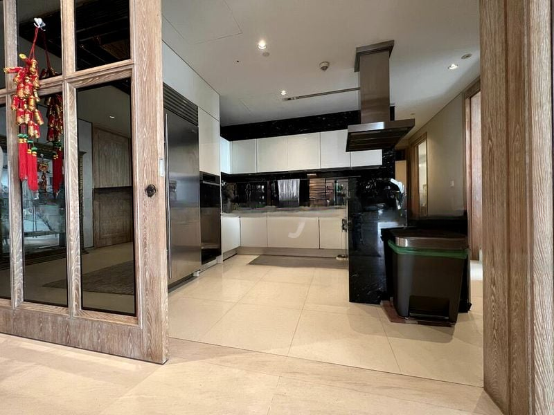 THE RITZ-CARLTON RESIDENCES SINGAPORE CAIRNHILL 6