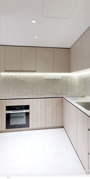 BLOOMSBURY RESIDENCES 9