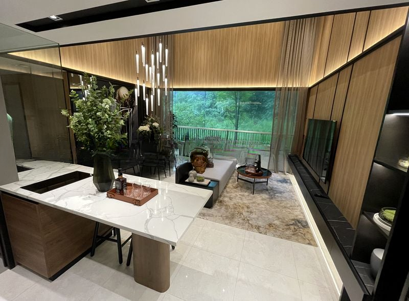 BLOSSOMS BY THE PARK 8