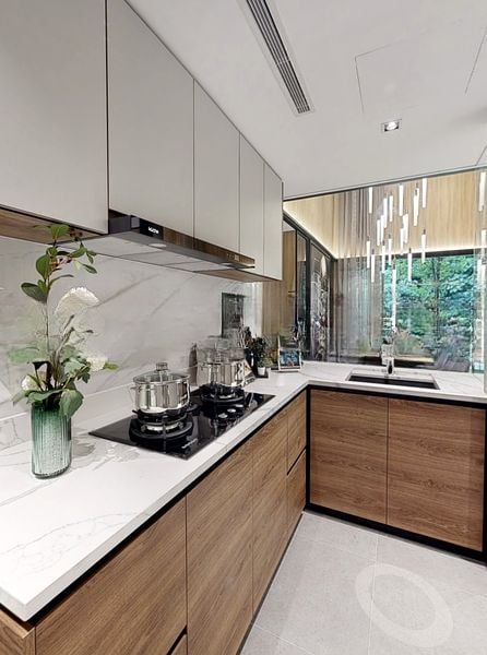 BLOSSOMS BY THE PARK 12