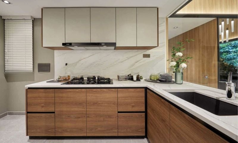 BLOSSOMS BY THE PARK 11