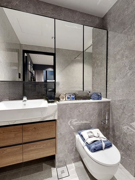 BLOSSOMS BY THE PARK 14