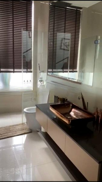 THE VILLAS @ SENTOSA COVE 9