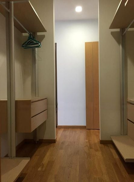 MARINA BAY RESIDENCES 9