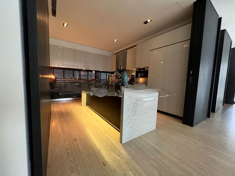 THE MARQ ON PATERSON HILL 14