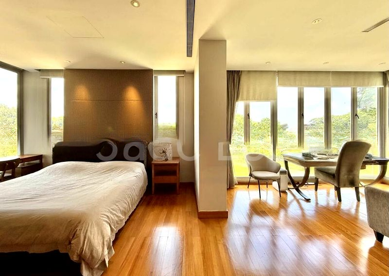 HOLLAND GREEN 8