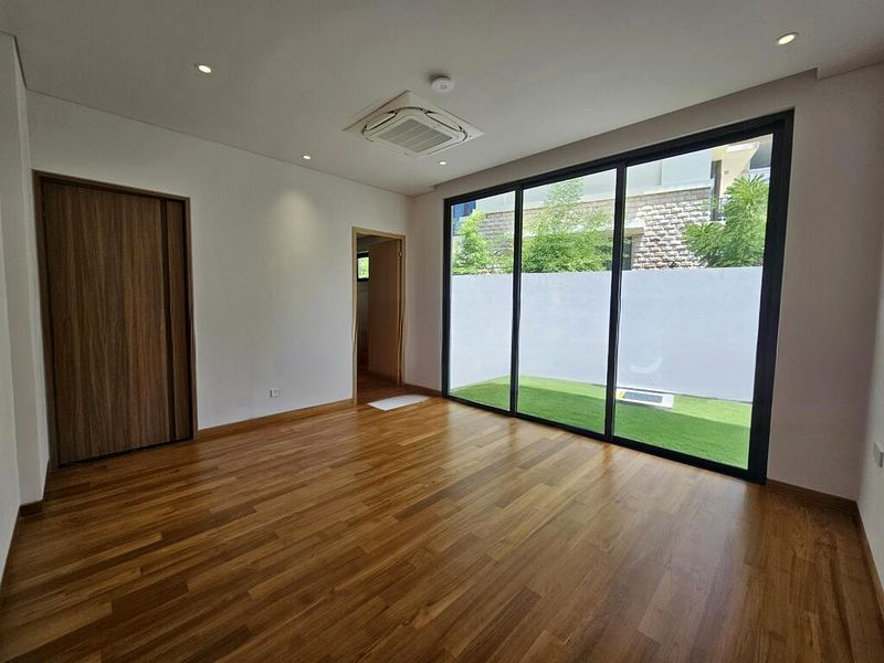 SELETAR HILLS ESTATE 9