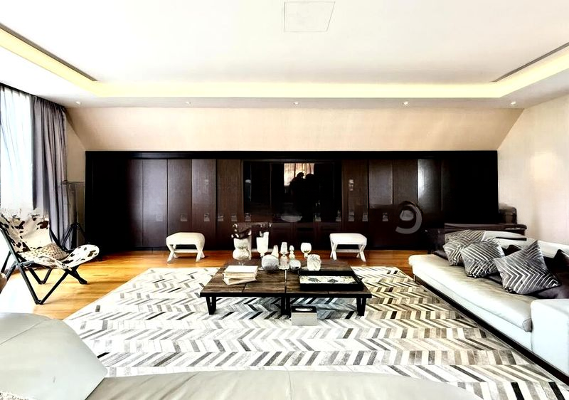 HOLLAND GREEN 7