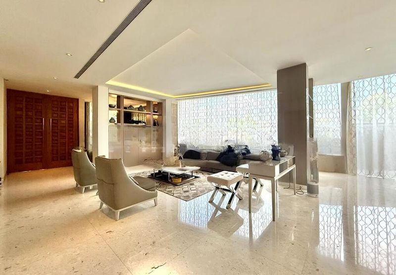 HOLLAND GREEN 5