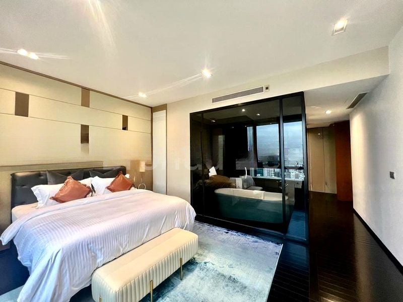 REIGNWOOD HAMILTON SCOTTS 10