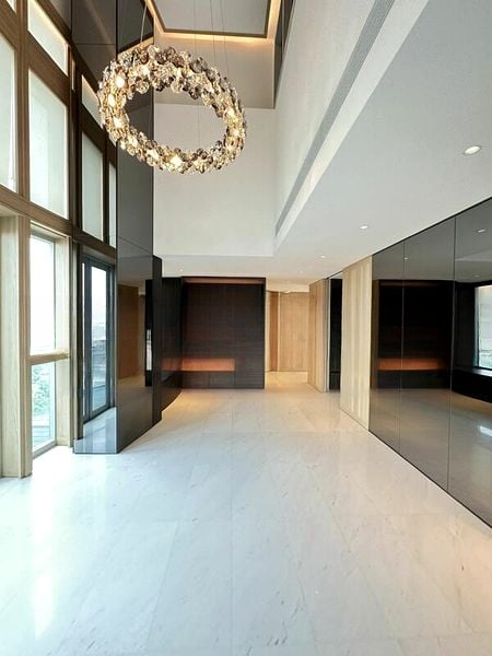 TANGLIN HILL CONDOMINIUM 10