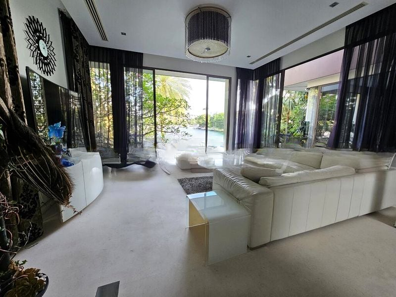 THE REEF AT KING'S DOCK 9