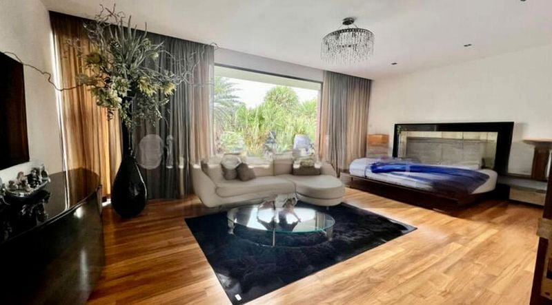 THE REEF AT KING'S DOCK 9