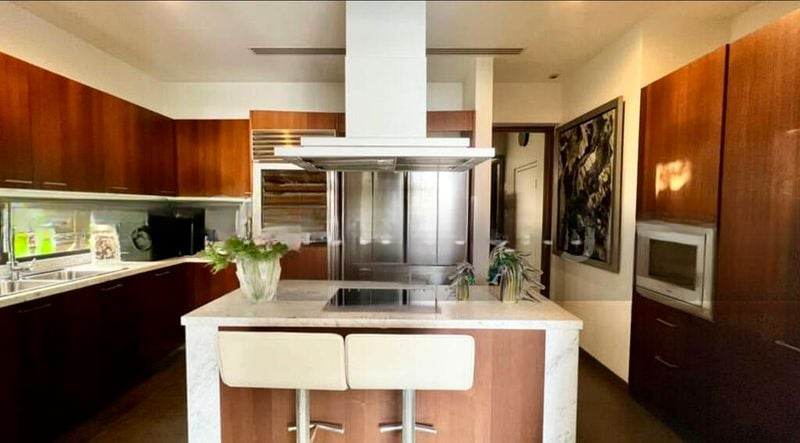 THE REEF AT KING'S DOCK 8