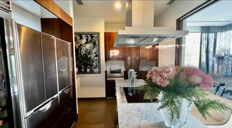 THE REEF AT KING'S DOCK 11