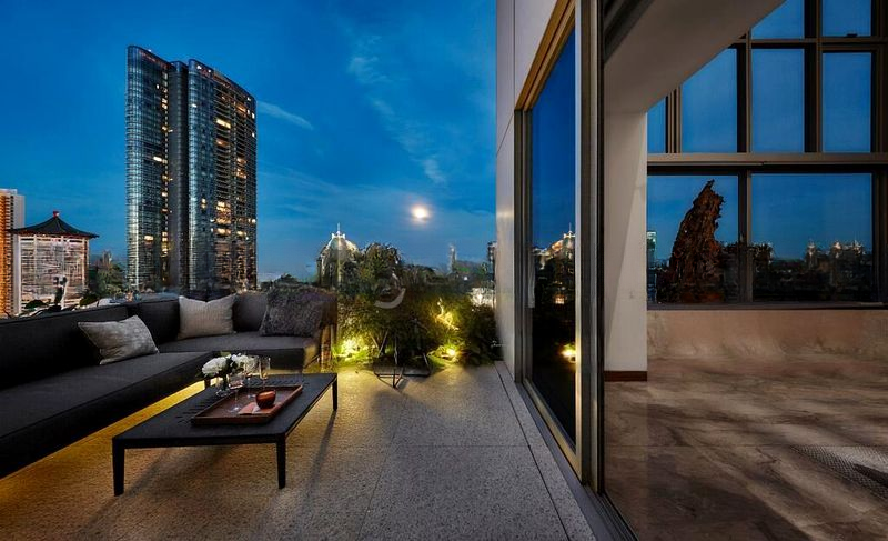 SKYLINE @ ORCHARD BOULEVARD 2