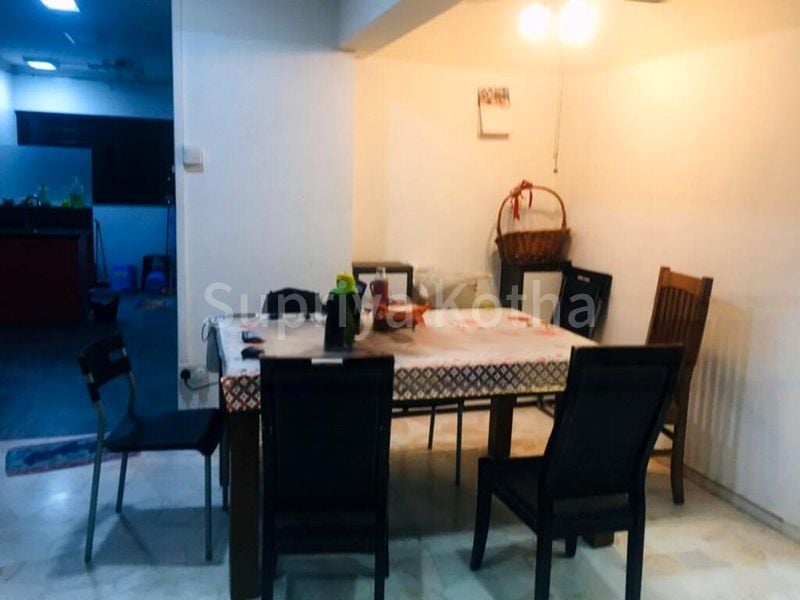 JURONG EAST ST 32 13