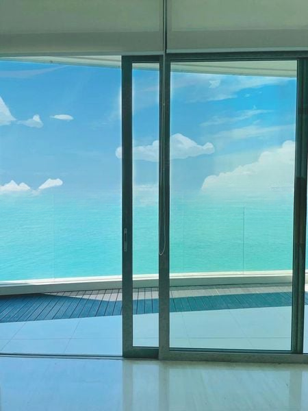 THE OCEANFRONT @ SENTOSA COVE 6