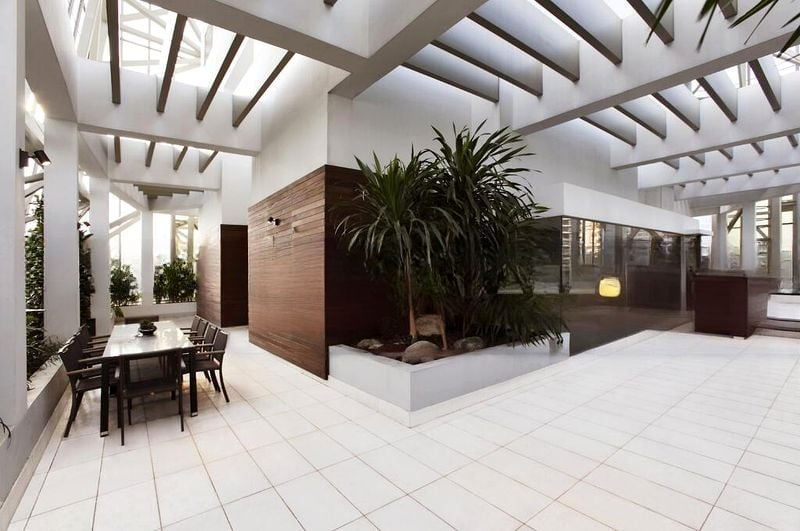 MARINA BAY SUITES 12