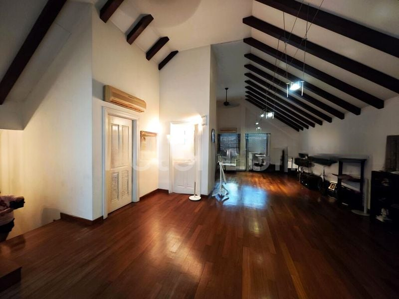 TUDOR VIEW 6