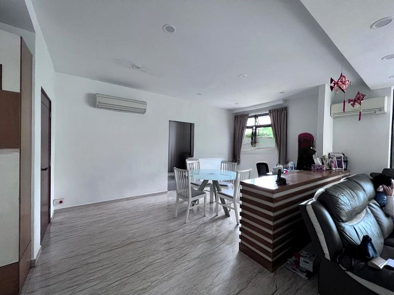 FAR HORIZON GARDENS 2