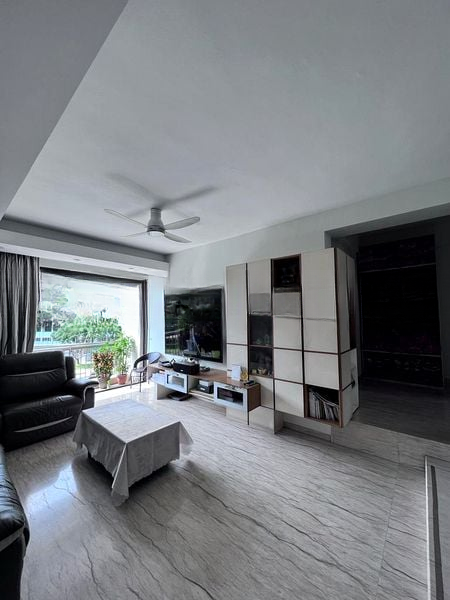 FAR HORIZON GARDENS 3