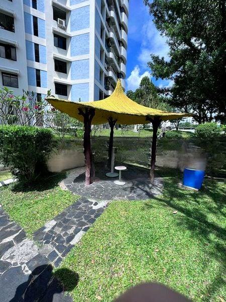 FAR HORIZON GARDENS 10