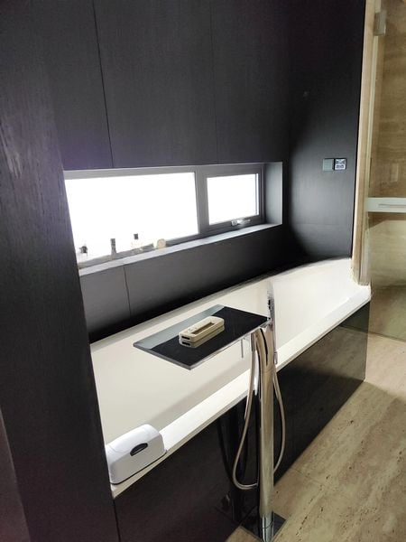 THE MARQ ON PATERSON HILL 5