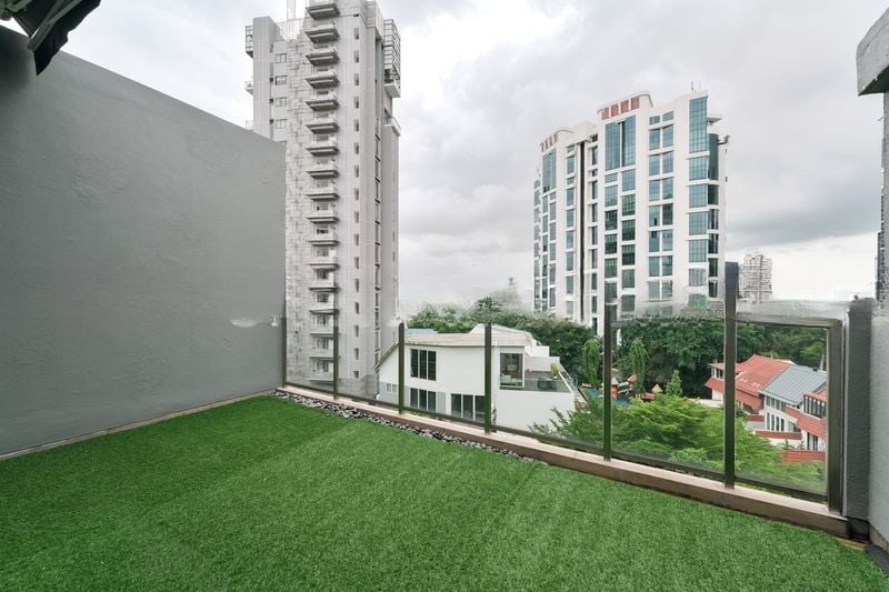 ROBIN RESIDENCES 9