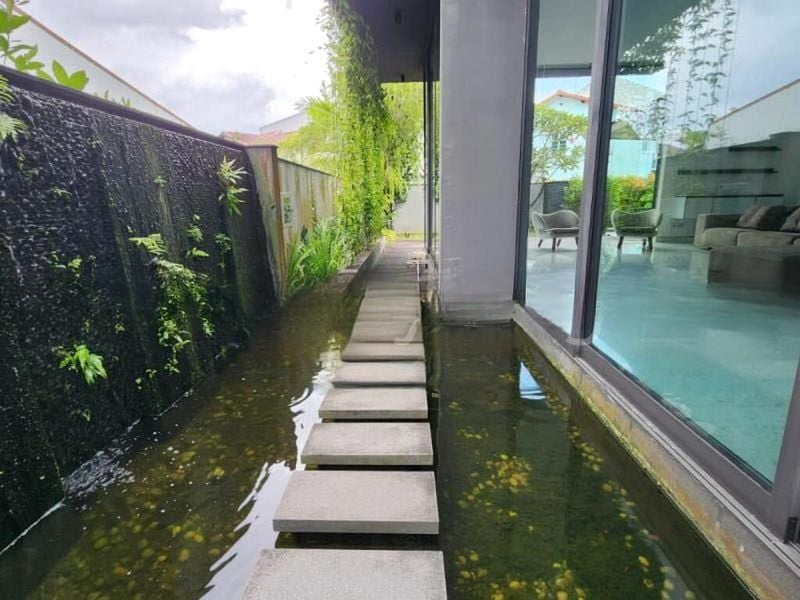 HILLCREST VILLA 8