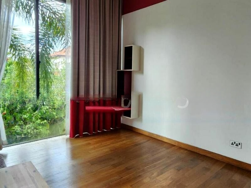 HILLCREST VILLA 13
