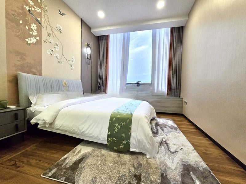 REIGNWOOD HAMILTON SCOTTS 12