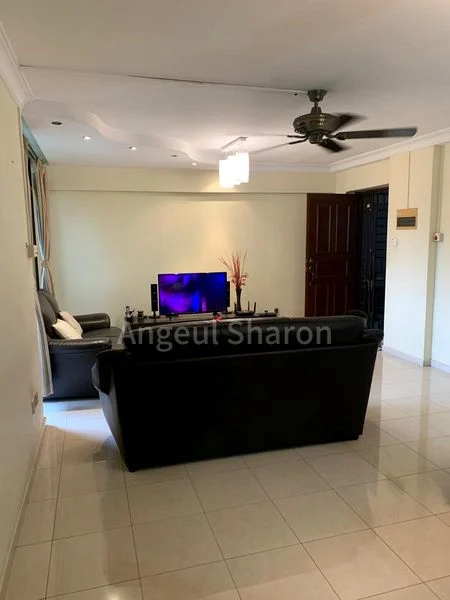 WELLINGTON CIRCLE 13