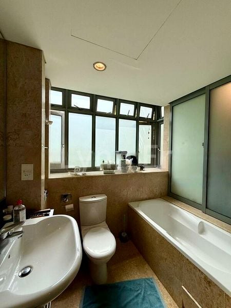 ADAM PARK CONDOMINIUM 7