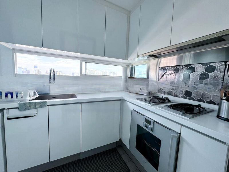 NATHAN SUITES 2