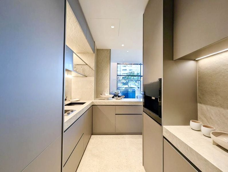 3 ORCHARD BY-THE-PARK 11