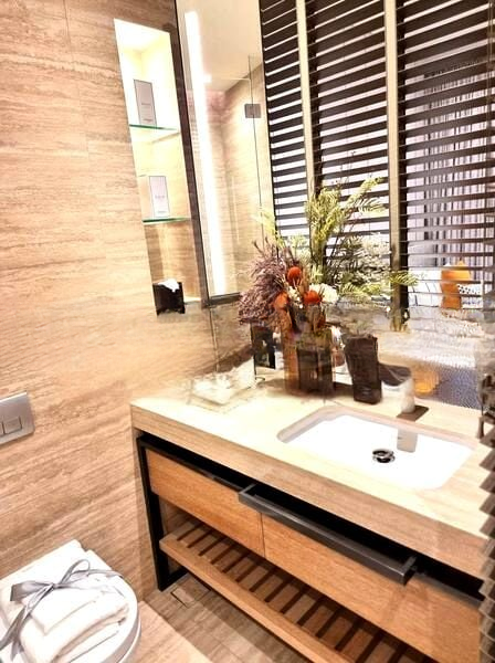 EDEN RESIDENCES CAPITOL 9