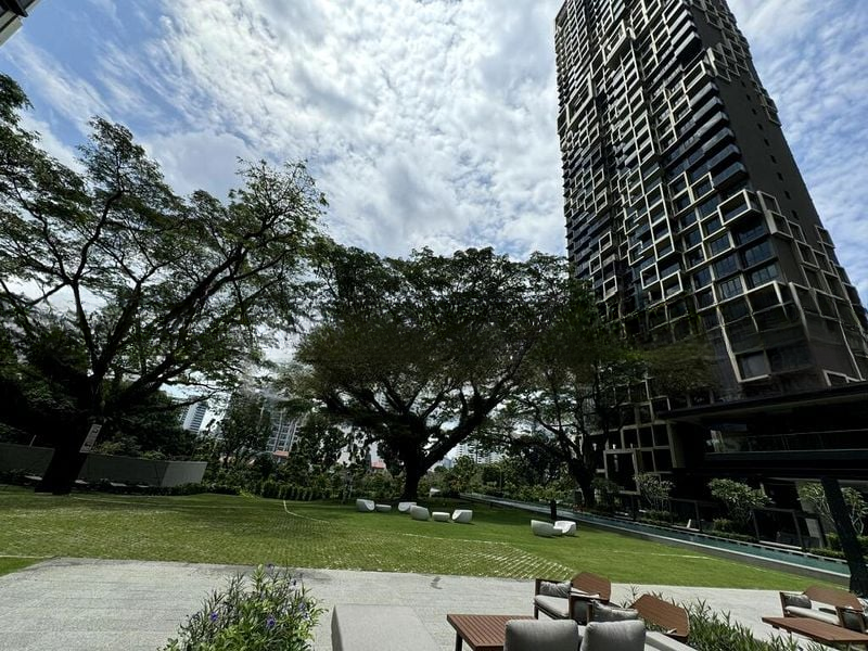 IRWELL HILL RESIDENCES 8