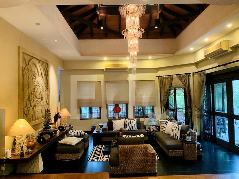 KENSINGTON PARK CONDOMINIUM 7