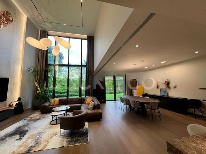 DALVEY HAUS 7