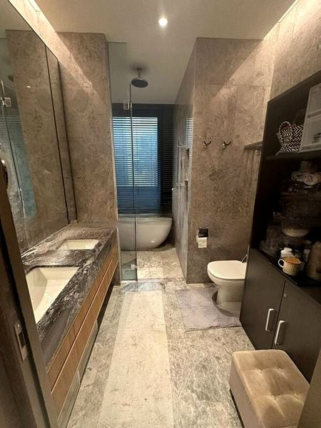 DALVEY HAUS 7