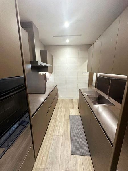 DALVEY HAUS 12