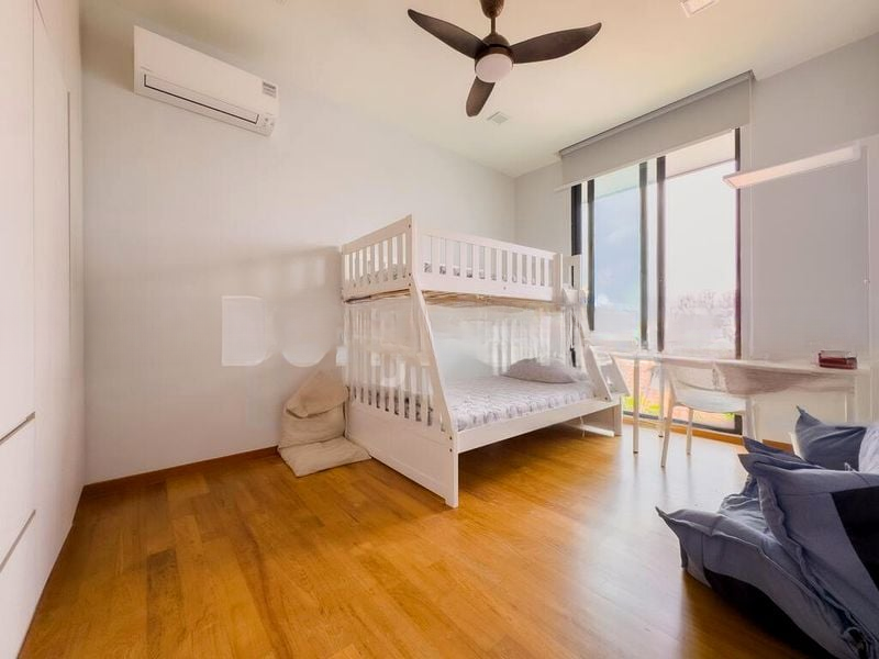 THE GARDEN RESIDENCES 7