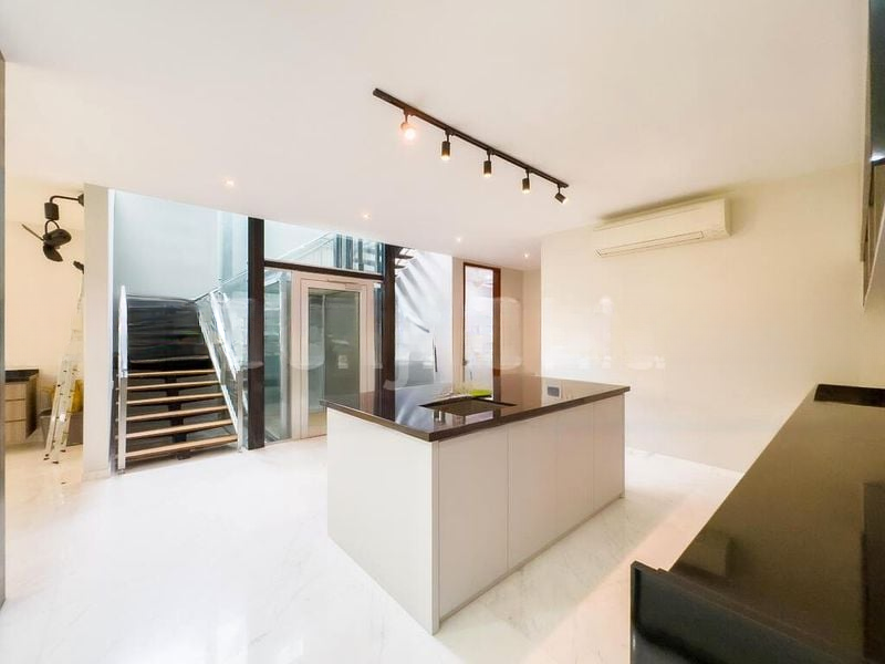 THE GARDEN RESIDENCES 11