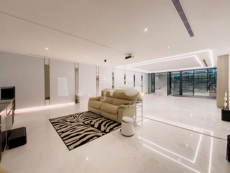 THE GARDEN RESIDENCES 14